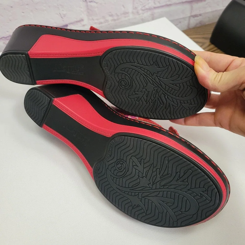 NWOT Alegria PG Lite LAN138 Floral Slide Wedge Sandal 38 US 7.5 Red Pink Leather
